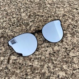 Quay reflective sunglasses